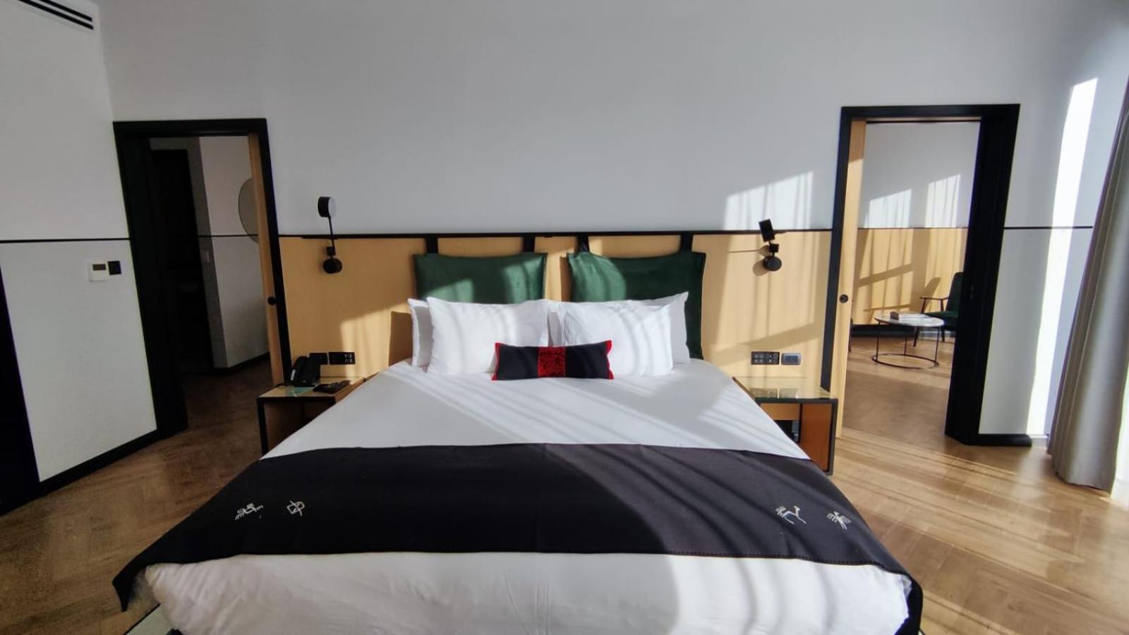 Hotel Met 5*