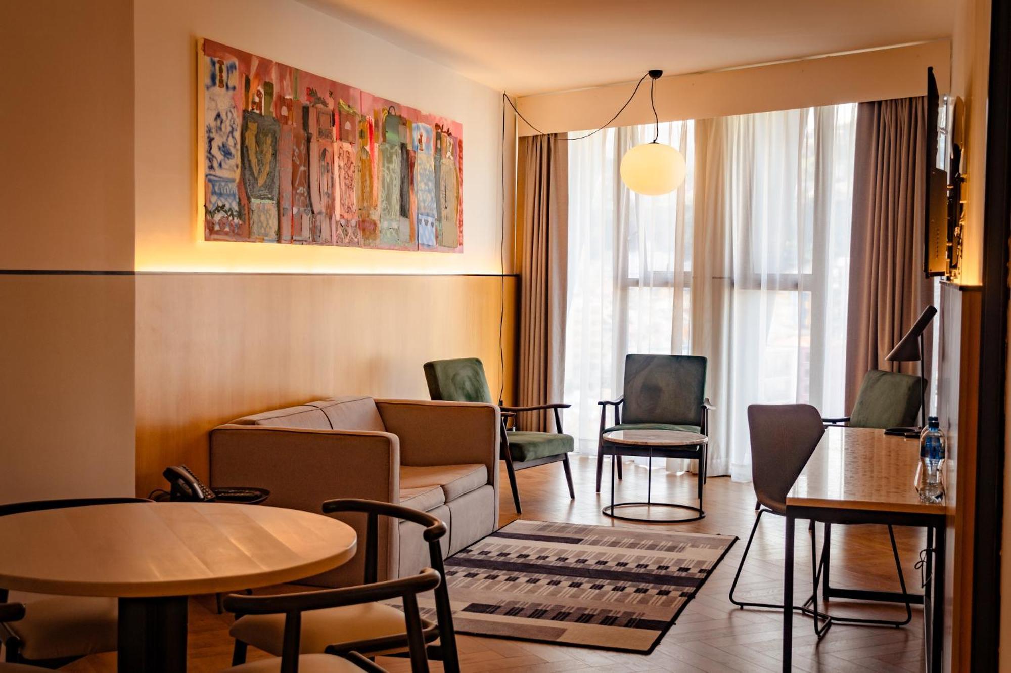 Hotel Met 5*